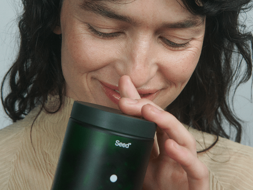 Seed DS-01 Daily Synbiotic - Prebiotic and Probiotic for Women & Men - Digestive Health, Gut Health, Immune Support, Bloating & Constipation Relief - Vegan & Shelf-Stable - 60 Capsules (30-Day Supply)